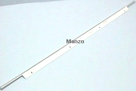 PROFILO INFERIORE PORTA FORNO 876MM.
